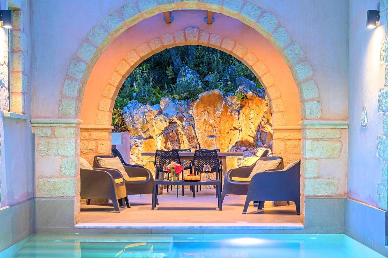 Villa Vardis Heated Pool Vryses Exteriér fotografie